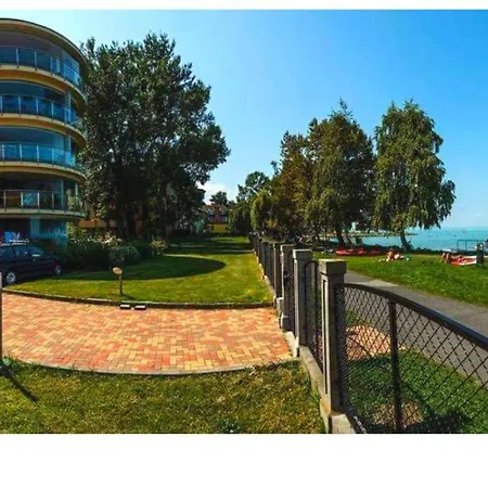 Rising Sun Panorama Ii Шиофок